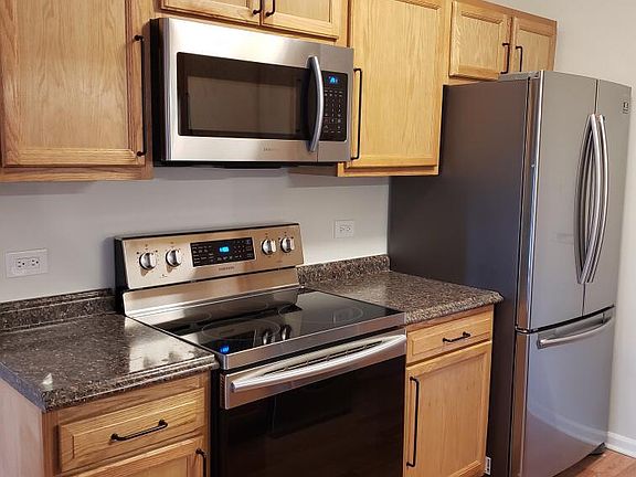 5th image of 637 E Woodland Park Ave APT 301