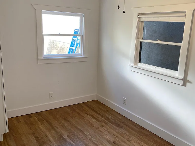 MASTER BEDROOM ALTERNATE VIEW