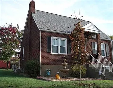 1121 Prescott St photo 1