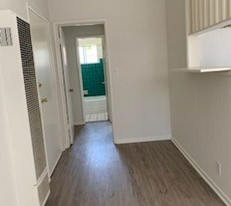 2nd image of 1422 Pearl St APT D