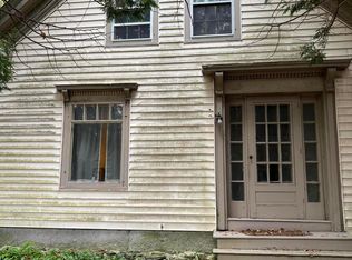 378 Commercial St, Rockport, ME 04856