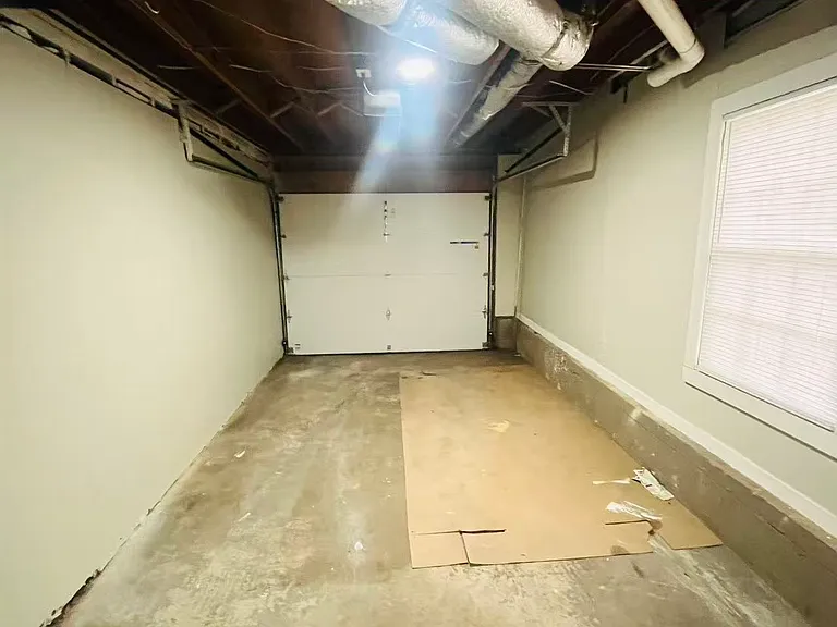 4060 Woodland Dr NW — Photo 15
