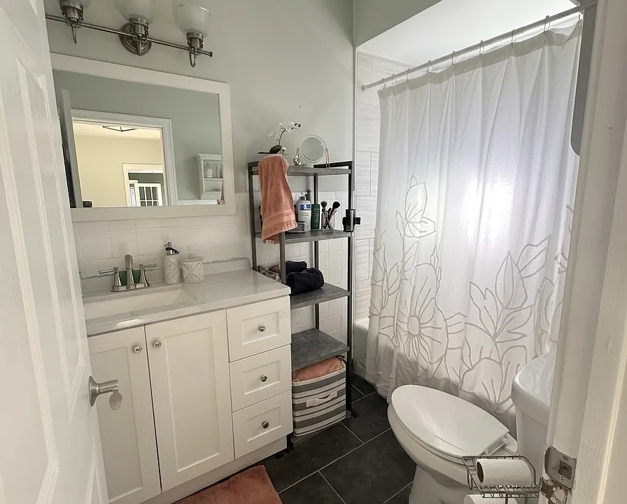 209 Grote St #1B