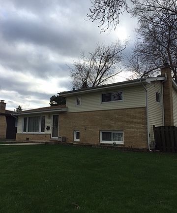 2nd image of 708 Wilshire Dr