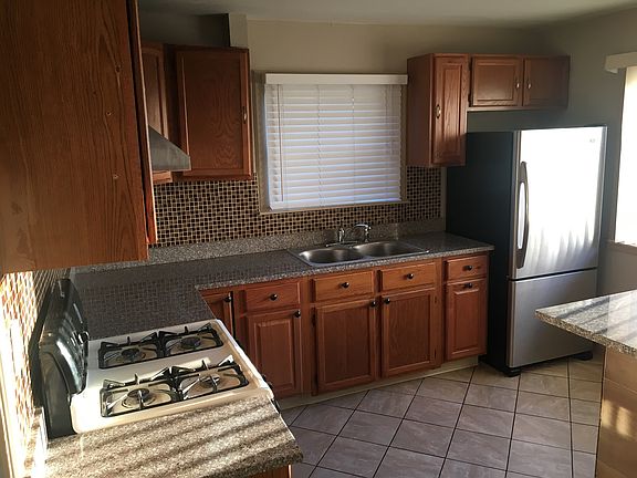 5th image of 1611 N 40th Ave #1