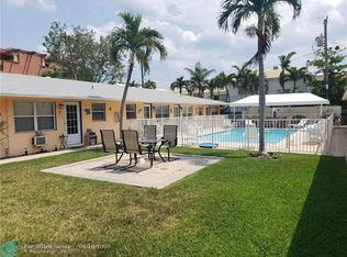1930 NE 4th St #10, Deerfield Beach, FL 33441