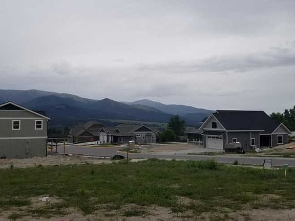 5th image of 2618 Drake Ln