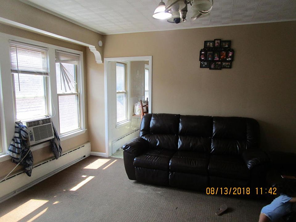 2nd image of 2641 S 30th St