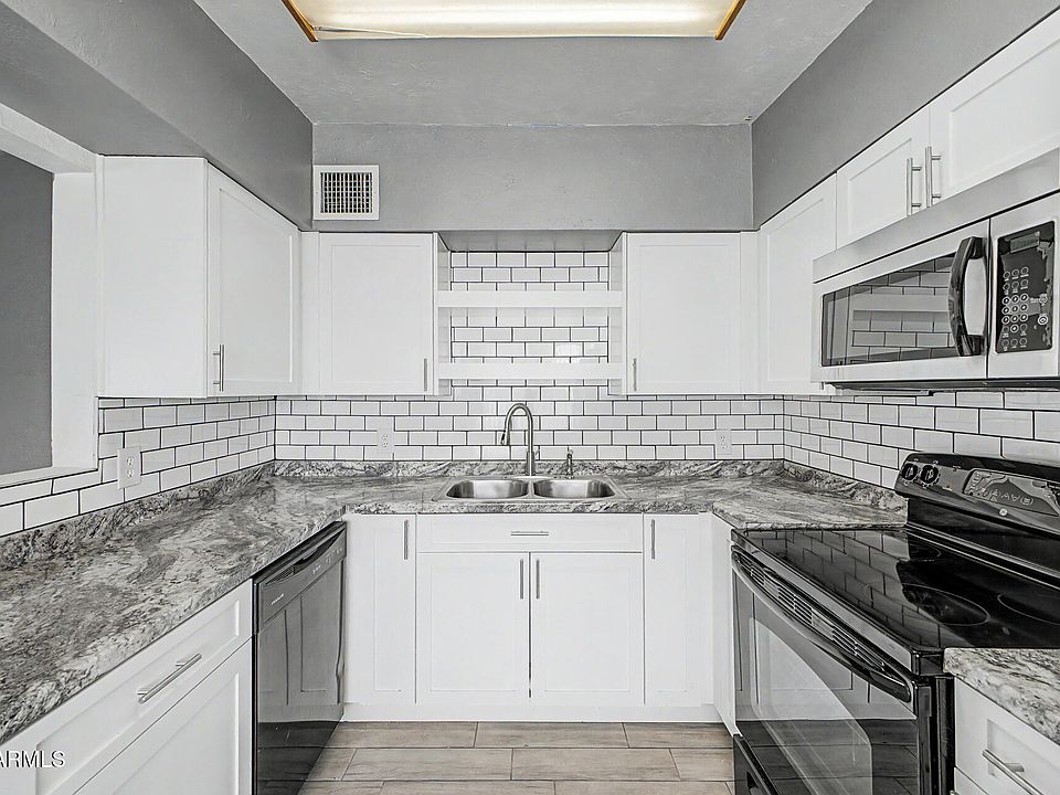 1st image of 913 N TREKELL Road