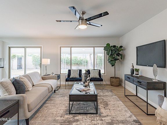 3rd image of 1728 E La Jolla Drive