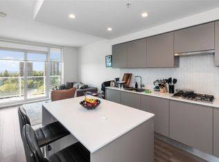 3833 Evergreen Pl #609, Burnaby, BC V3J 0M2