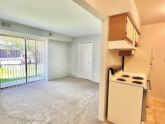 3rd image of 35500 Klix St APT 103