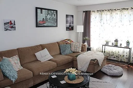 376 Dwight Ave — Photo 10