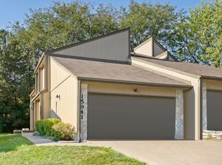 15941 Gold Cir, Omaha, NE 68130