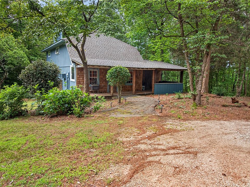 1st image of 130 Maggie Rufus Ln
