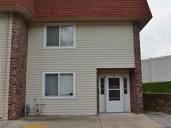 2nd image of 1120 Delmar St APT 3F