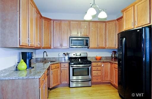 3rd image of 3835 N Kimball Ave