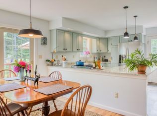 46 Murphy Rd, Boothbay, ME 04537