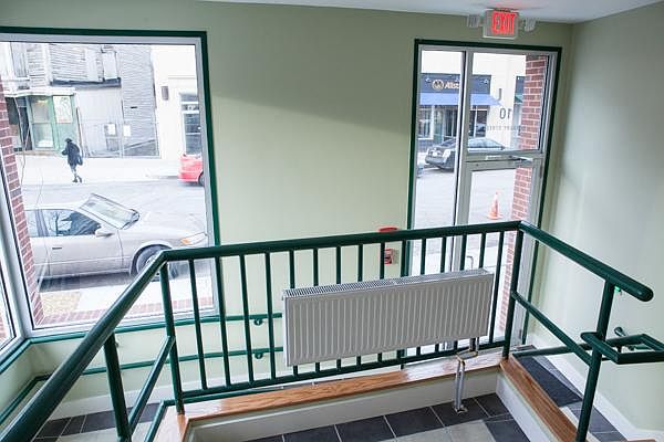 2nd image of 8 Roxbury St