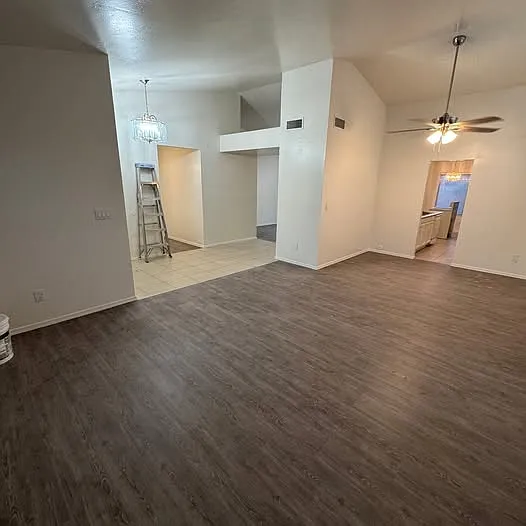 8016 W Vermont Ave — Photo 13