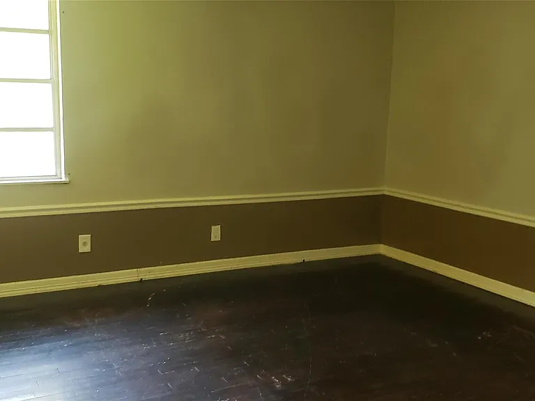 4346 Dalmatian Dr — Photo 3