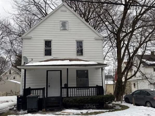 1021 La Croix Ave, Akron, OH 44307
