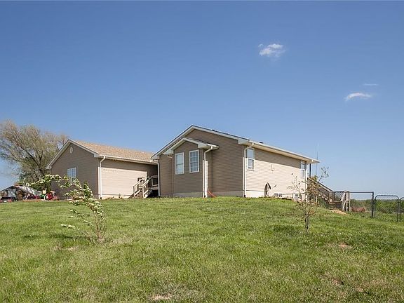 2nd image of 34179 John Brown Hwy