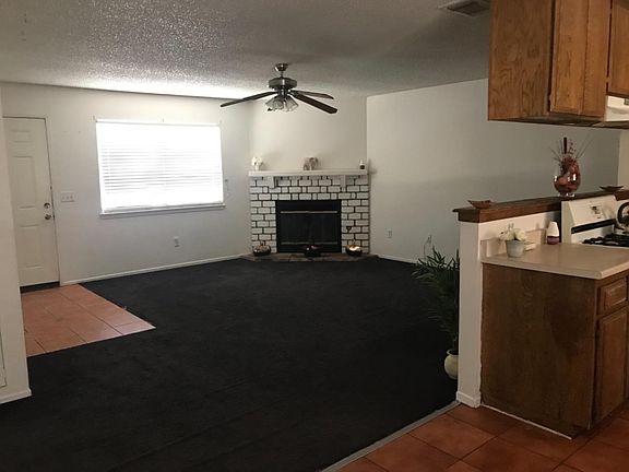 3rd image of 16546 Kayuga St