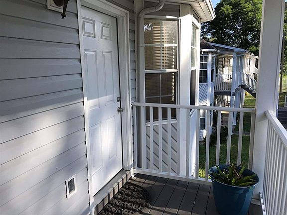 3rd image of 1500 Johnson Ave Unit 210