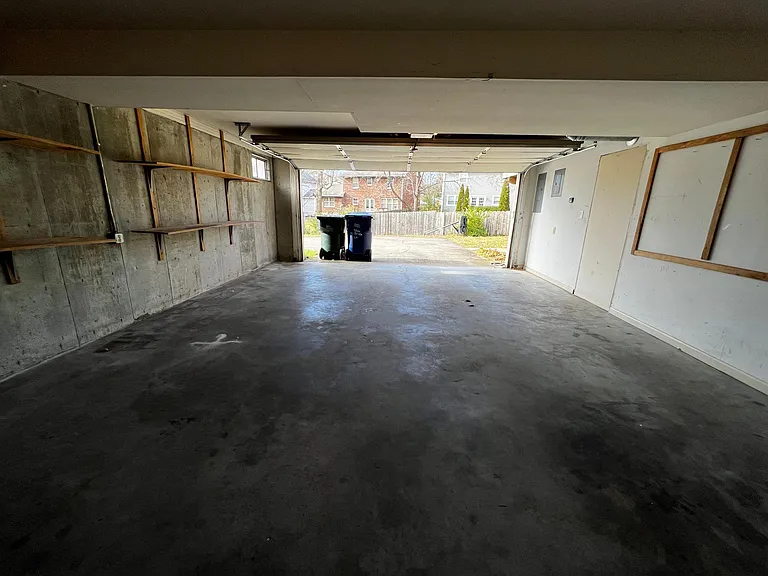 1100 Stowbridge Ln — Photo 47