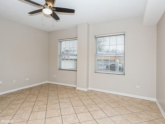 5th image of 5976-5980 N Lincoln Ave #5978-1A