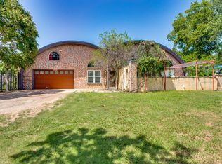 705 SW 24th St, Joshua, TX 76058