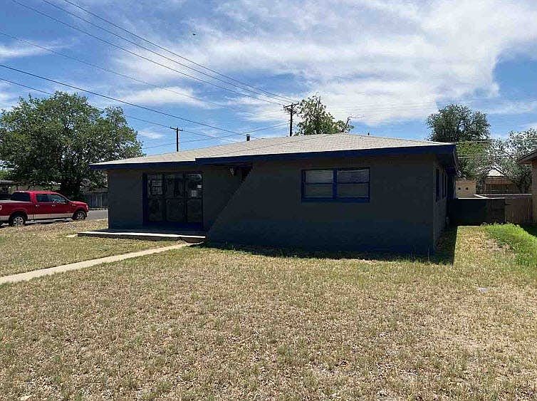 1st image of 901 W 25th St