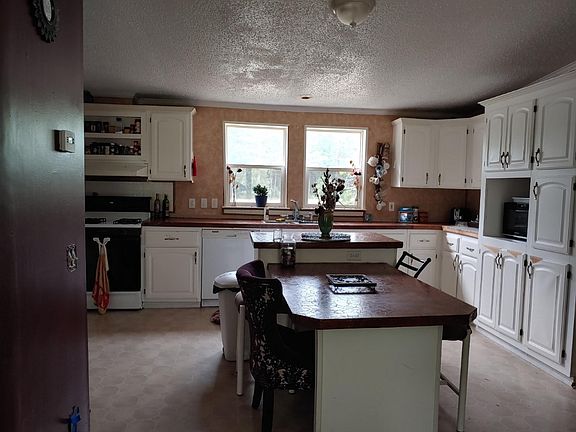 5th image of 12142 185th Ave