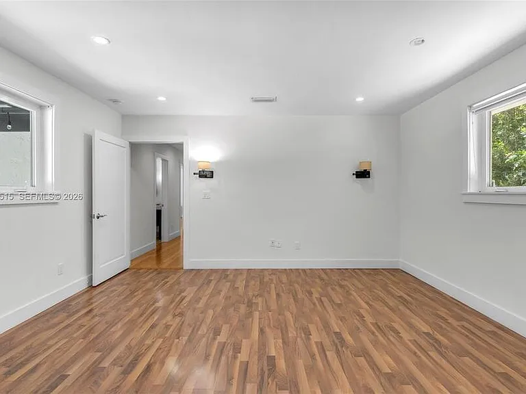 7711 SW 47th Ave — Photo 17