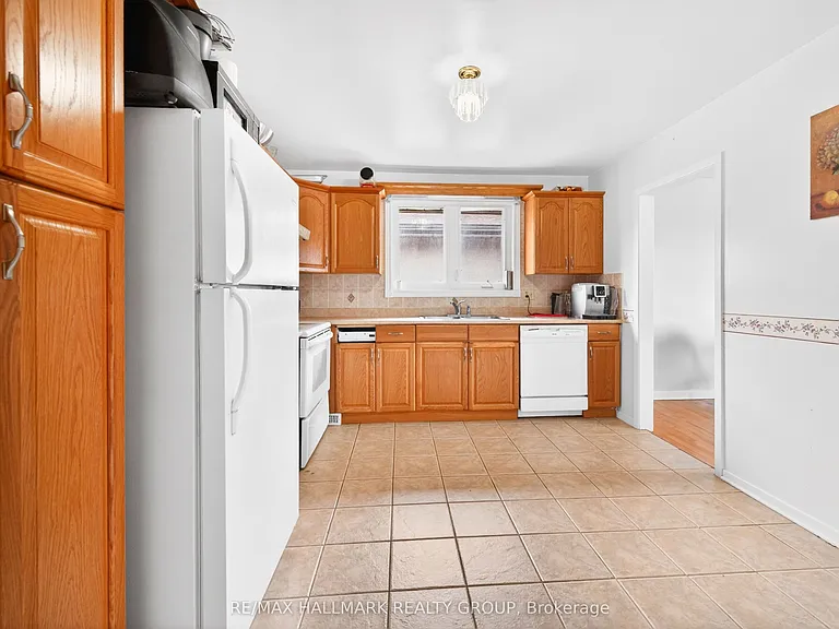 2636 Regina St #B — Photo 6
