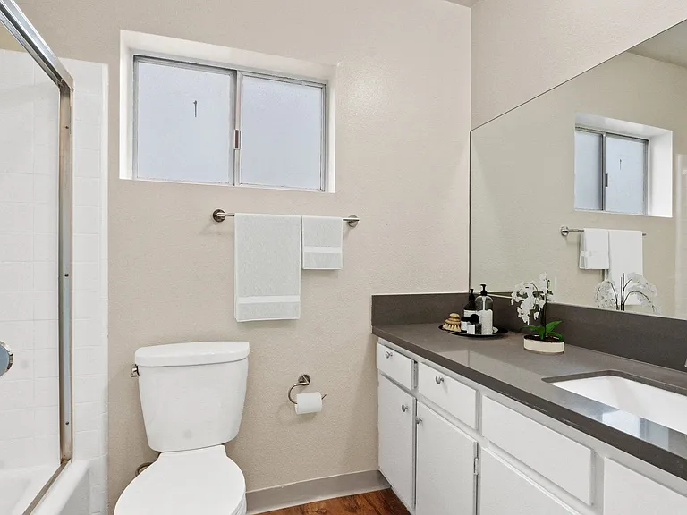 1737 Stoner Ave — Photo 10