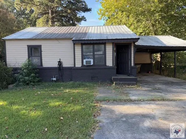 116 E Avenue H, Hooks, TX 75561