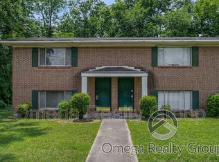 2150 20th St APT 8, Calera, AL 35040