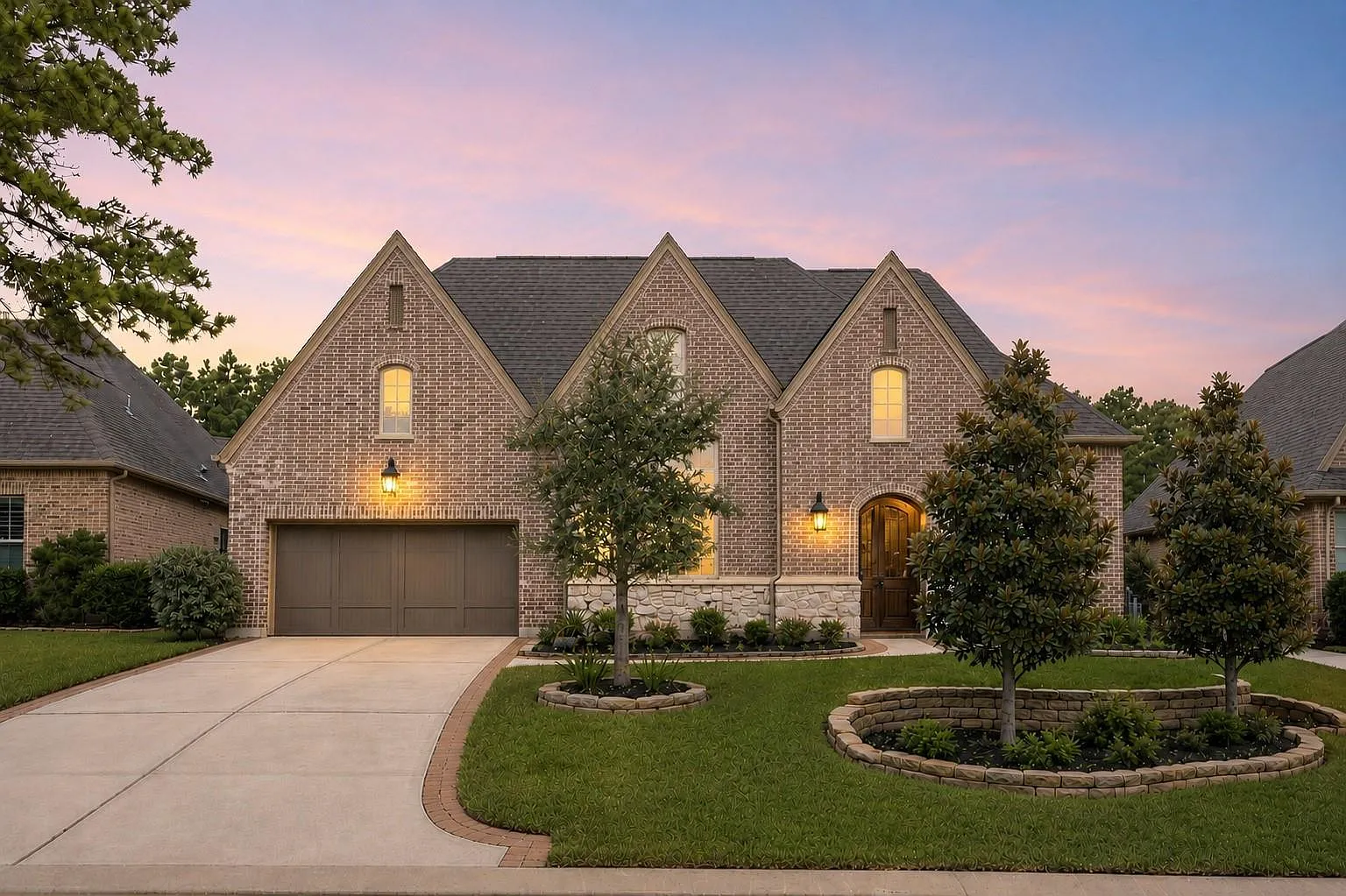 3 bed, 5.0 bath, 3675 sqft, $6,000 — Photo 1