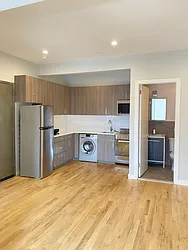 Rented by Chana Ofek, LREB