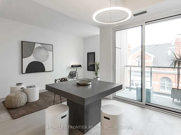 106 Dovercourt Rd #517 — Photo 6