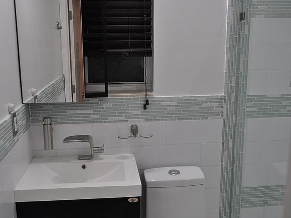 2nd image of 1026 NW 53rd St Floor 1026R