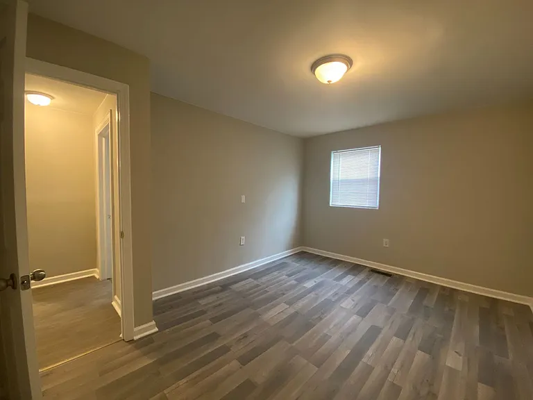 4111 Glory St — Photo 27