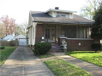 1st image of 1037 Ravenswood Dr