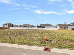 413 Sundown Ln, Chatham, IL