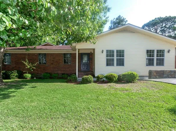 1018 Beetree Ave, Nashville, GA 31639