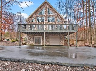 58 Conyngham Dr, Hazleton, PA 18202