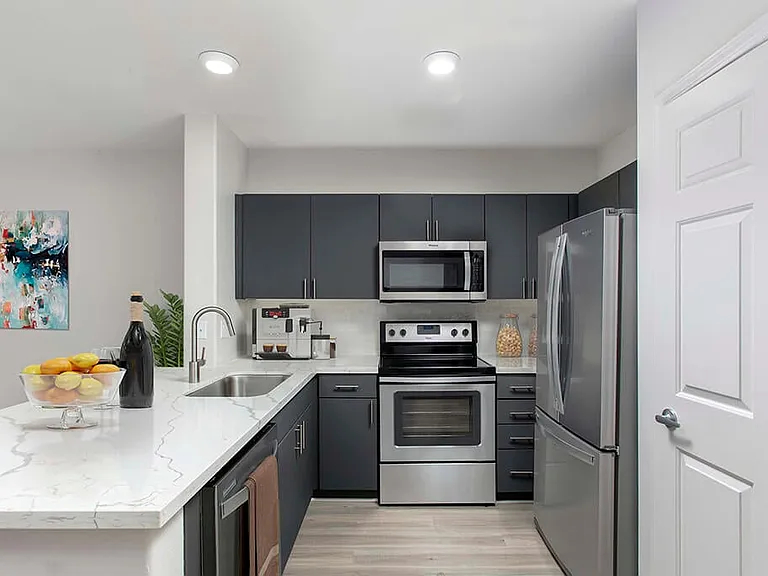 Caprielle Apartments — Photo 1