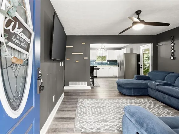 6697 Cambridge Dr, Rex, GA 30273